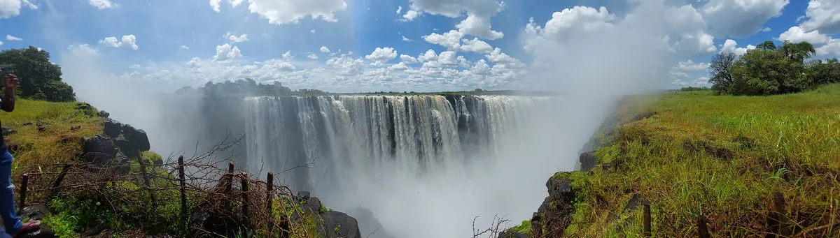 Chutes Victoria depuis le côté zimbabwéen